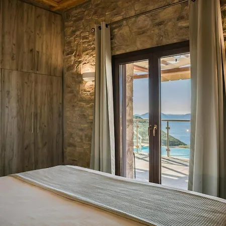 Entheos Private Kefalonia Greece וילה פיסקרדו
